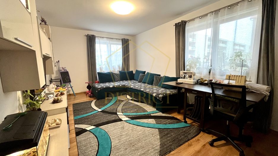 Apartament decomandat cu 2 camere | Giroc - Poză 1