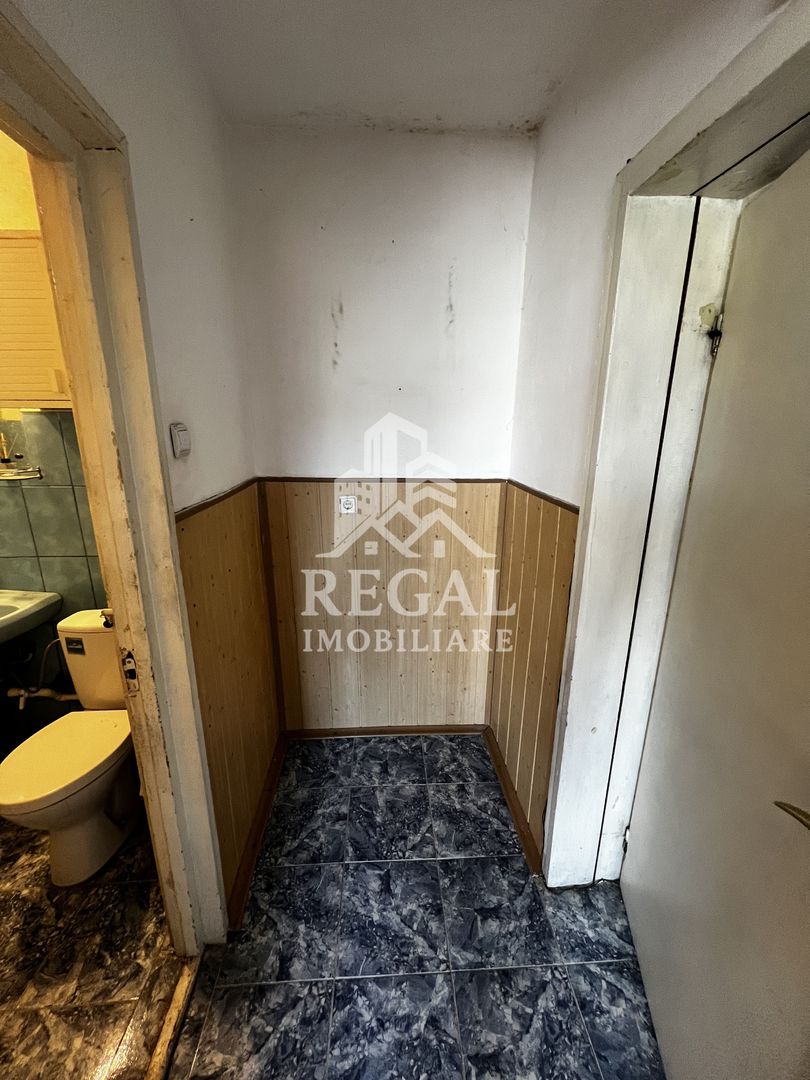 Apartament 2 camere, 43 mp, balcon mare, acoperiș, etaj 4/4 - Poză 7
