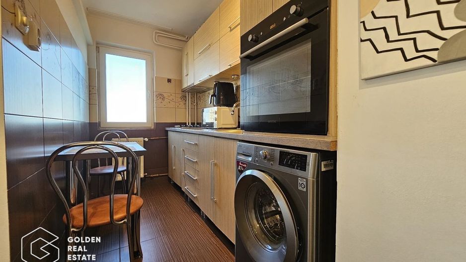 Apartament cu 3 camere, zona Vlaicu - Poză 3