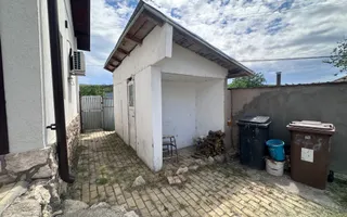 Între dealuri, viță de vie și liniște deplină! Vanzare casa in Prahova - Poză 30