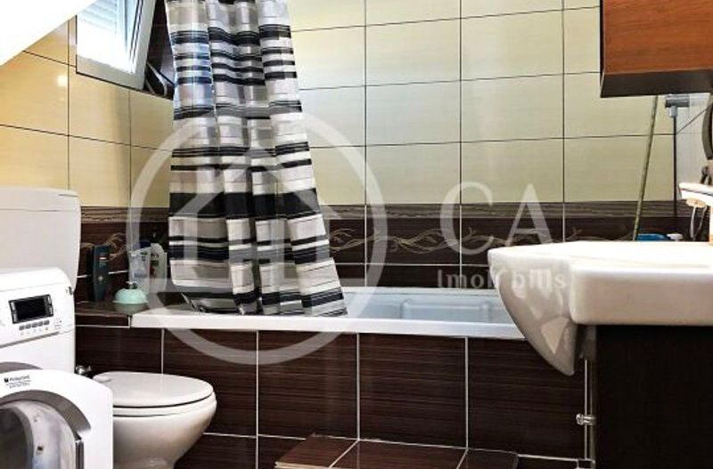 Casa de vanzare cu 6 camere in Osorhei, Bihor - Poză 10