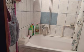 Garsoniera decomandata, suprafata generoasa - Poză 4