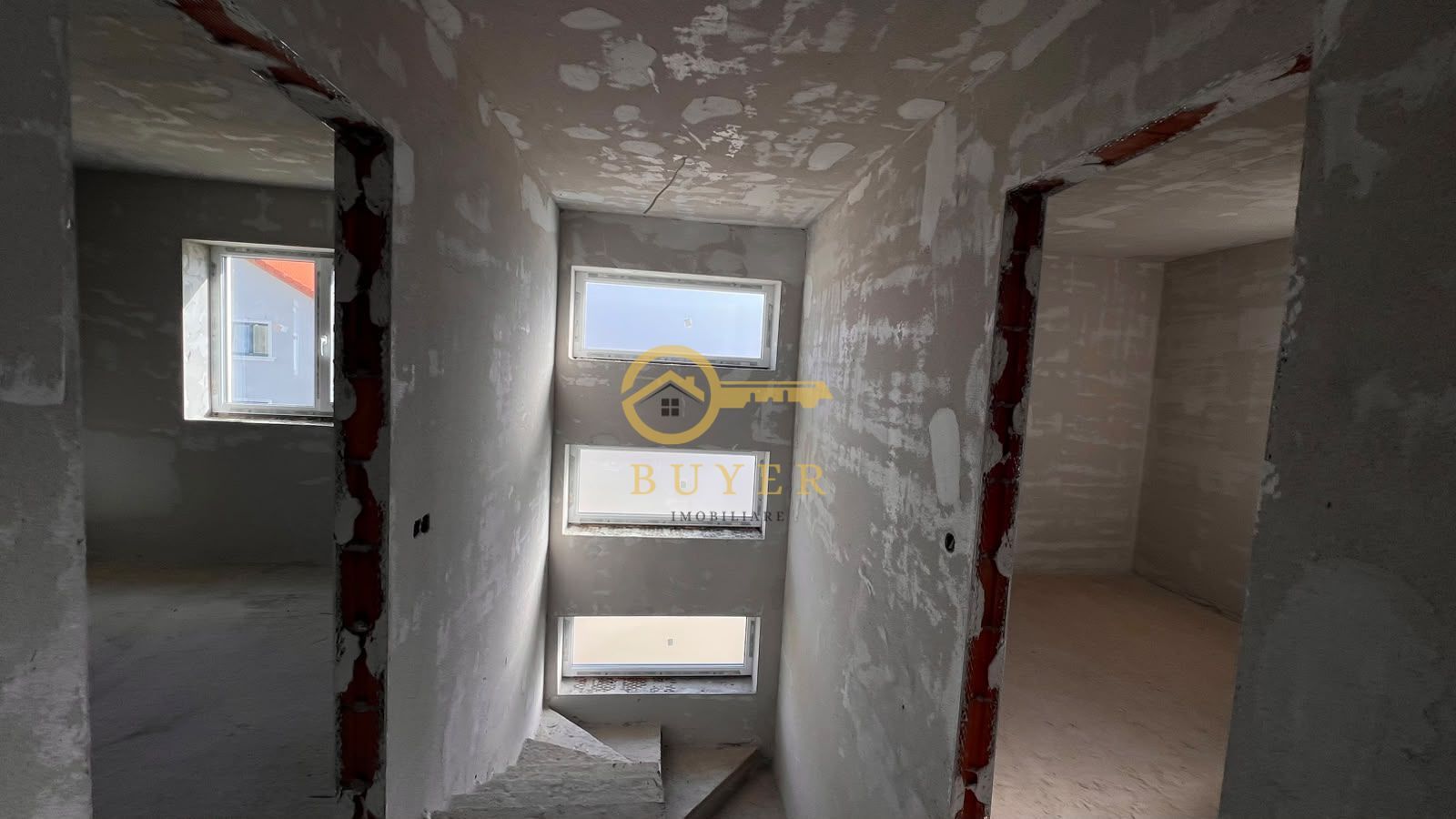 Casa single, finisata LA GRI- Talmaciu, zona cu peisaj superb, 400 mp - Poză 5