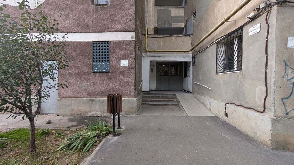 3 Camere Giulești, 60mp, Vedere Panoramică, Total de Renovat - Poză 30