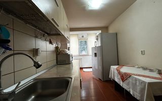 De inchiriat apartament cu 3 camere, zona Bulevard - Poză 5