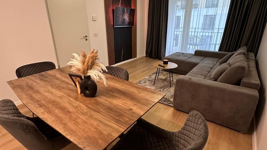 Apartament lux cu 2 camere de închiriat - zona Coresi - Poză 2