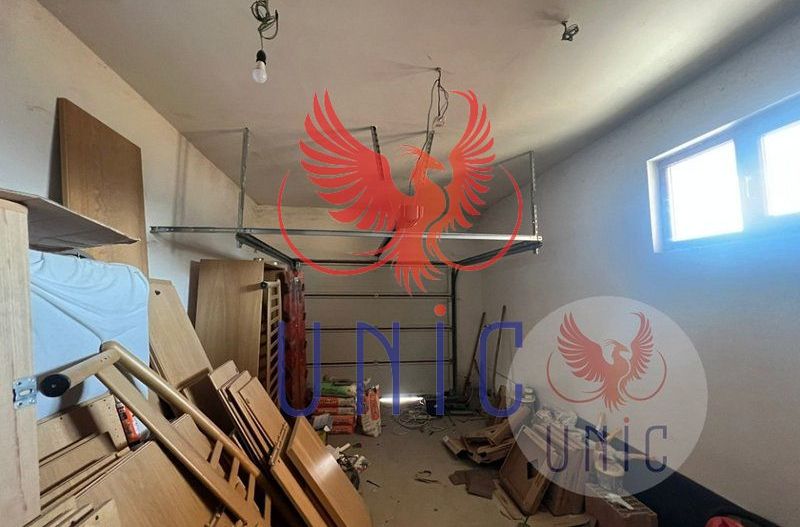 Casa, 4 camere, S+P+1E+M - Poză 9