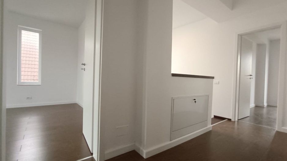 Vanzare casa moderna individuala zona rezidentiala Tunari - Poză 21