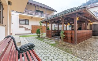 Pensiune Râșnov, 13 camere plus locuință proprietar, zonă Cetate - Poză 51