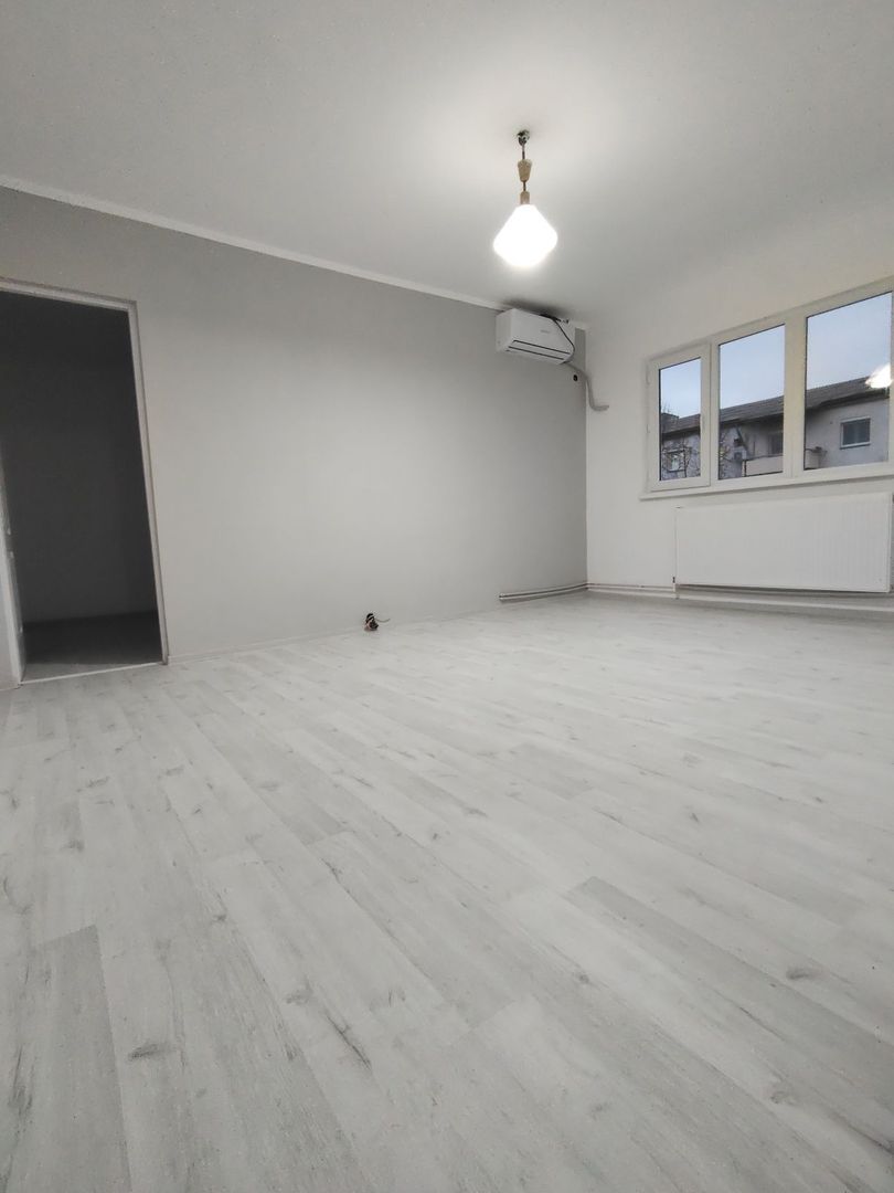 BRASADAS vinde ap 2 cam FINISAT Micro 15 etaj 3/4. - Poză 3