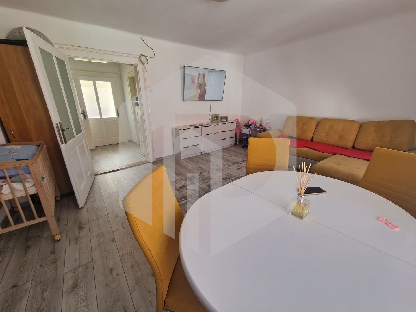 Apartament 3 camere et 1 zona Centrala - Poză 2