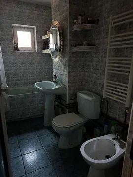 Apartament 3 camere Complexul Studentesc etaj 1 - Poză 7