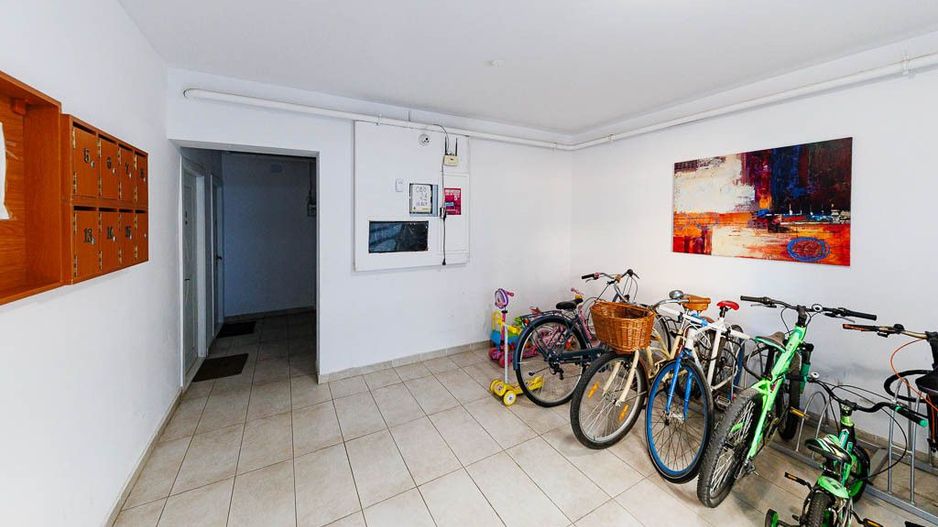 Apartament spatios, luminos,4 camere, zona Braytim, Comision 0 - Poză 42