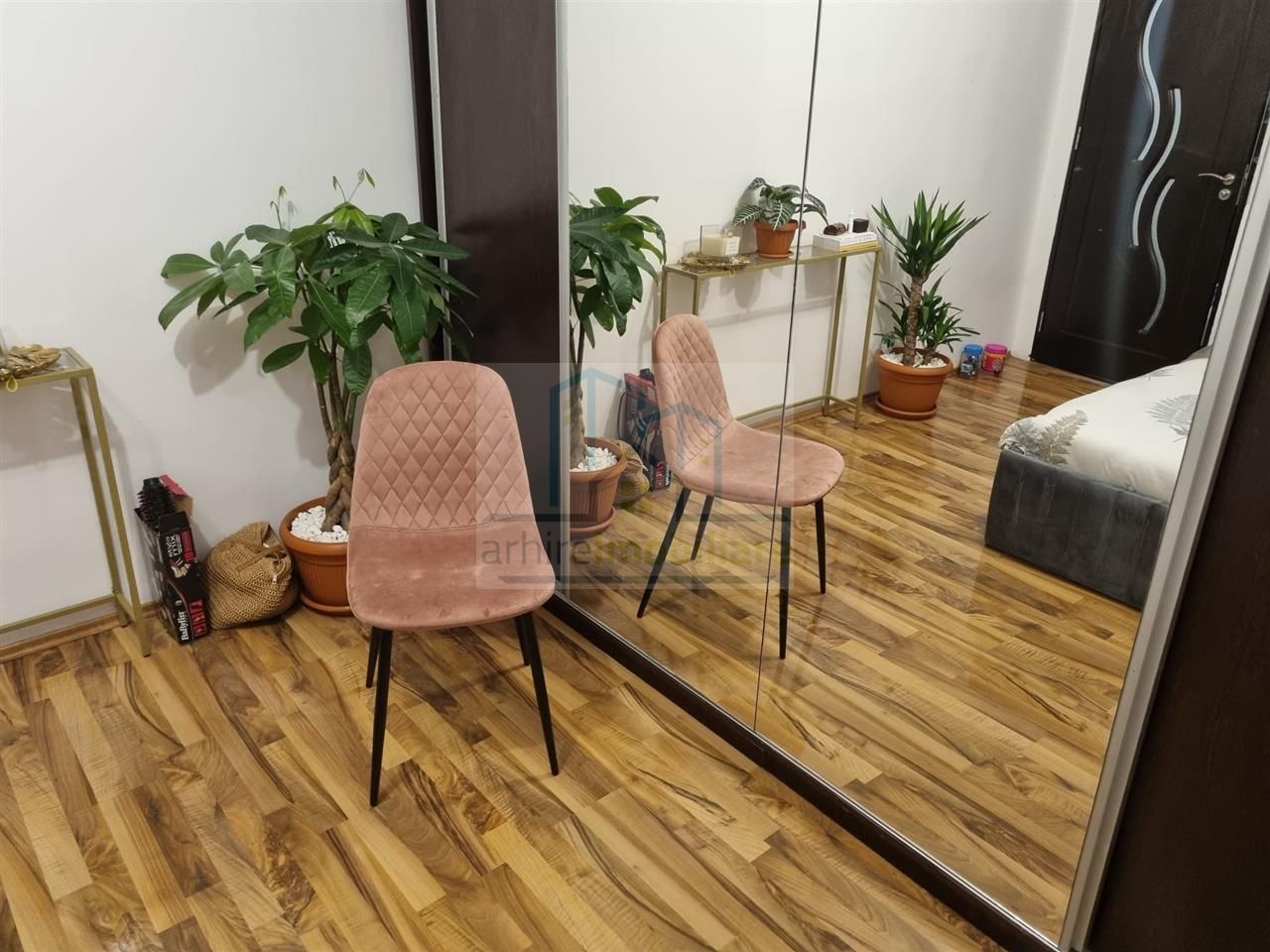Apartament 2 camere Lacramioarei 46 mp - Poză 2