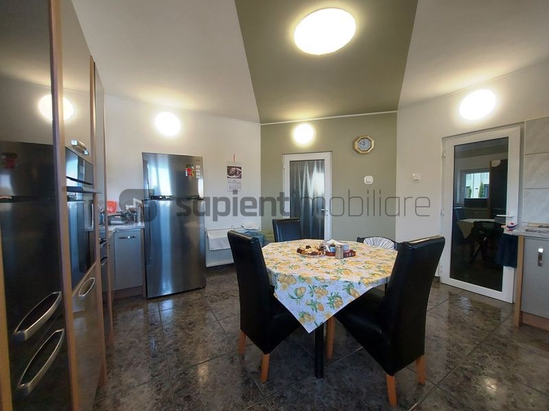 Vila cu 9 camere in zona SpitaluluiJudetean - Poză 16