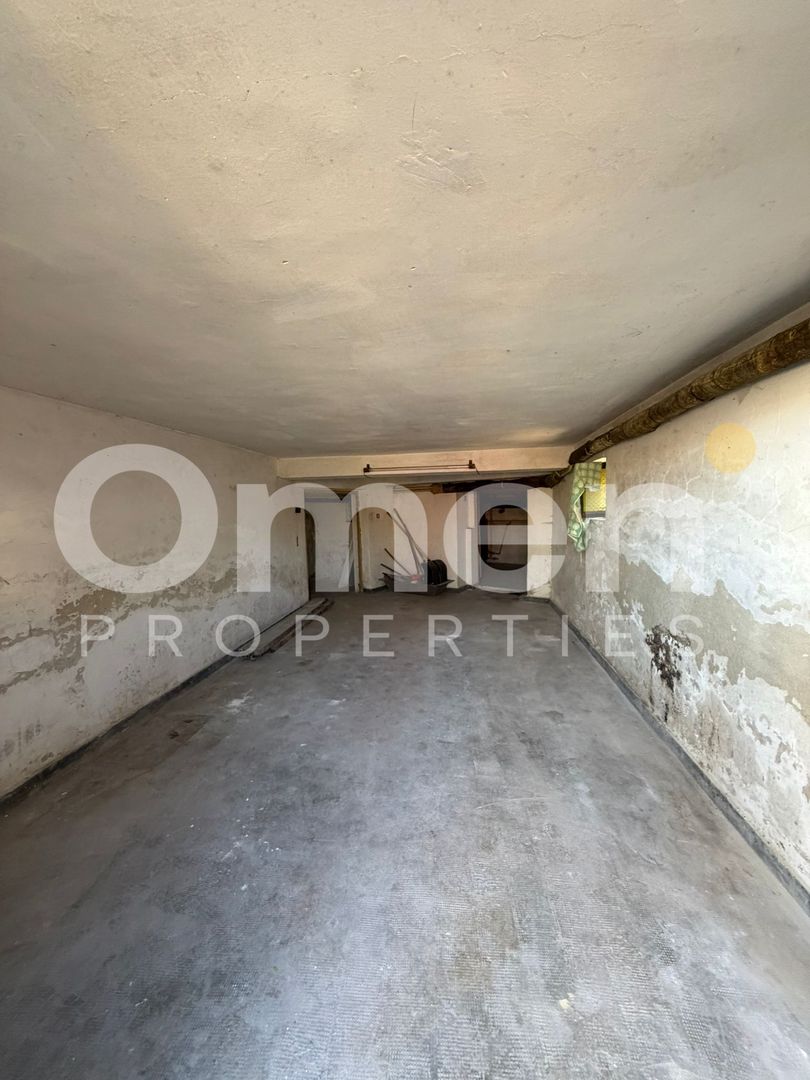 Casa de vanzare cu 446 mp teren si garaj, situata in zona centrala - Poză 11