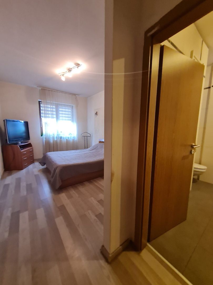 Vila individuala,la 10 min de Piața Victoriei! - Poză 9