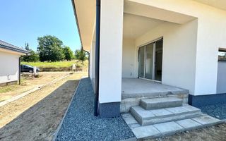 Casa de vanzare Satu Nou de Jos cu priveliste - zona retrasa - Poză 3