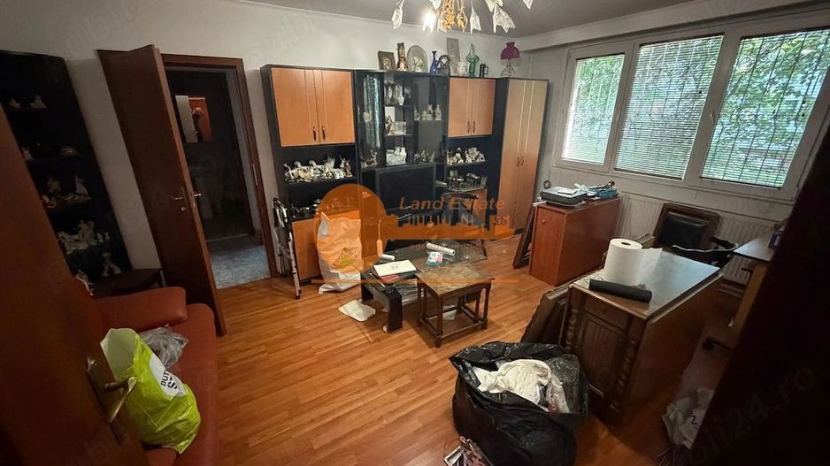 3 camere - centrala – 600 m de metrou Râul Doamnei - Poză 1