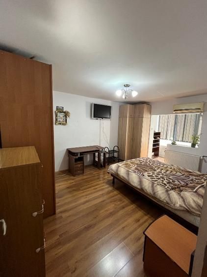 APARTAMENT 1 camera confort 1 - Poză 2