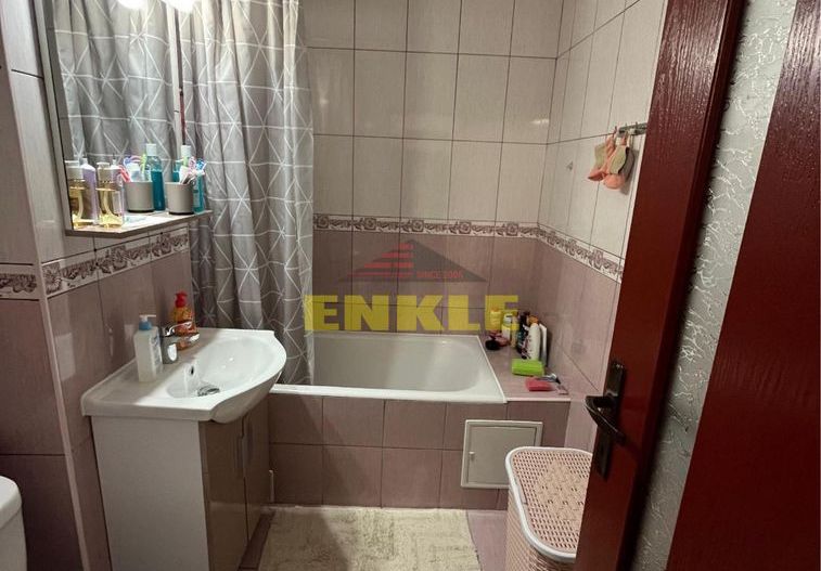 Închiriez apartament 2 camere – Zona Centrală - Poză 3