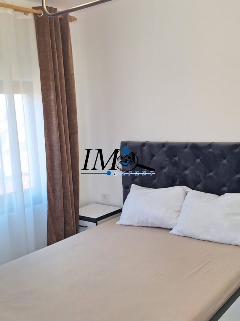 Apartament renovat de închiriat Cetate - Poză 4