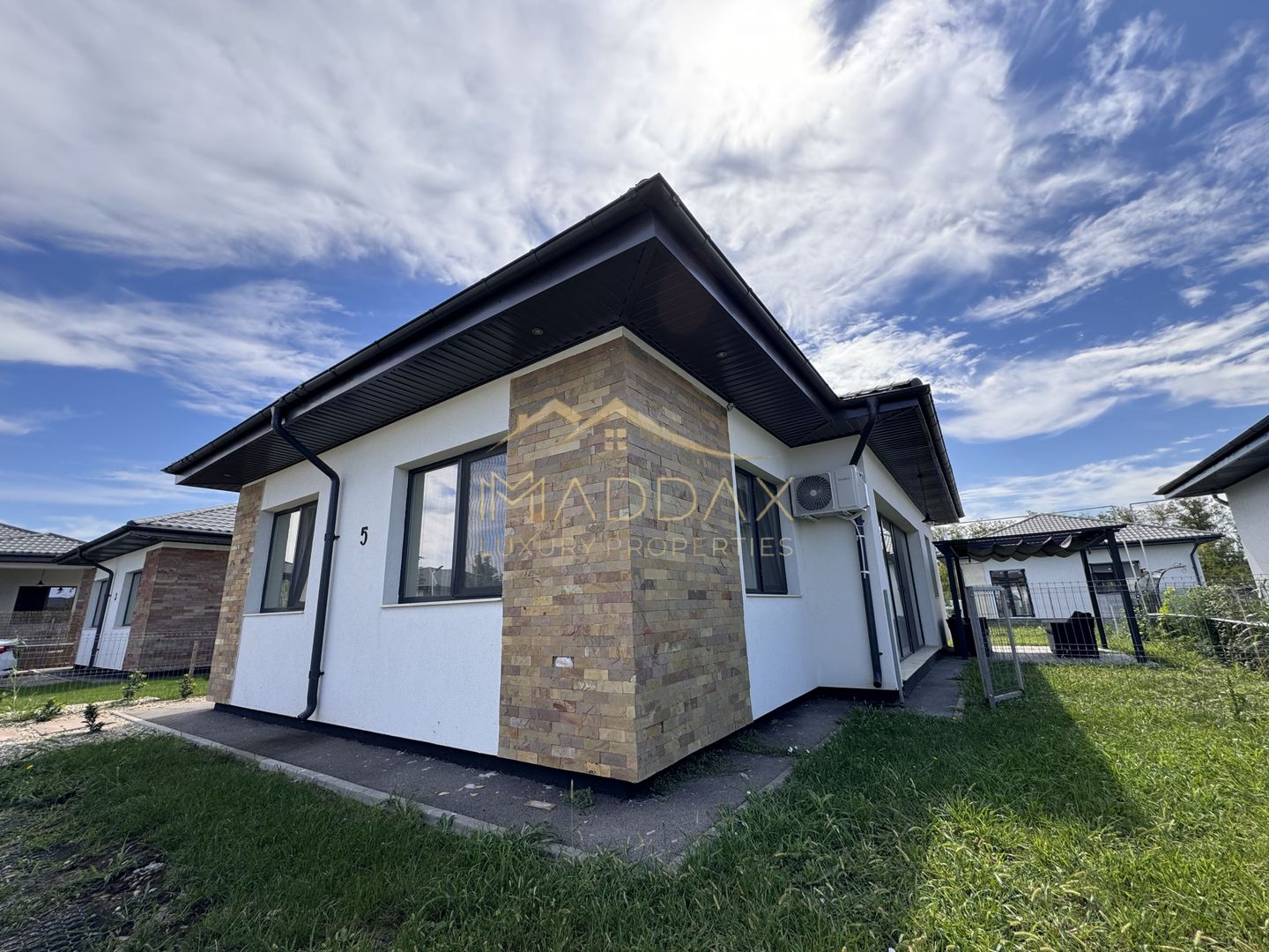 Vila 4 camere de inchiriat II Corbeanca II 2 Locuri de parcare - Poză 15