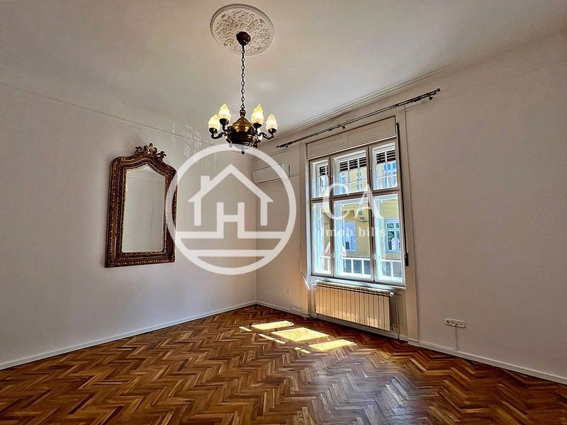 Casă de închiriat cu 3 camere în zona centrală,Oradea - Poză 2