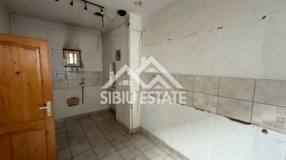 Casă de vânzare în cartierul Turnișor , Strada Livezii, Sibiu - Poză 3