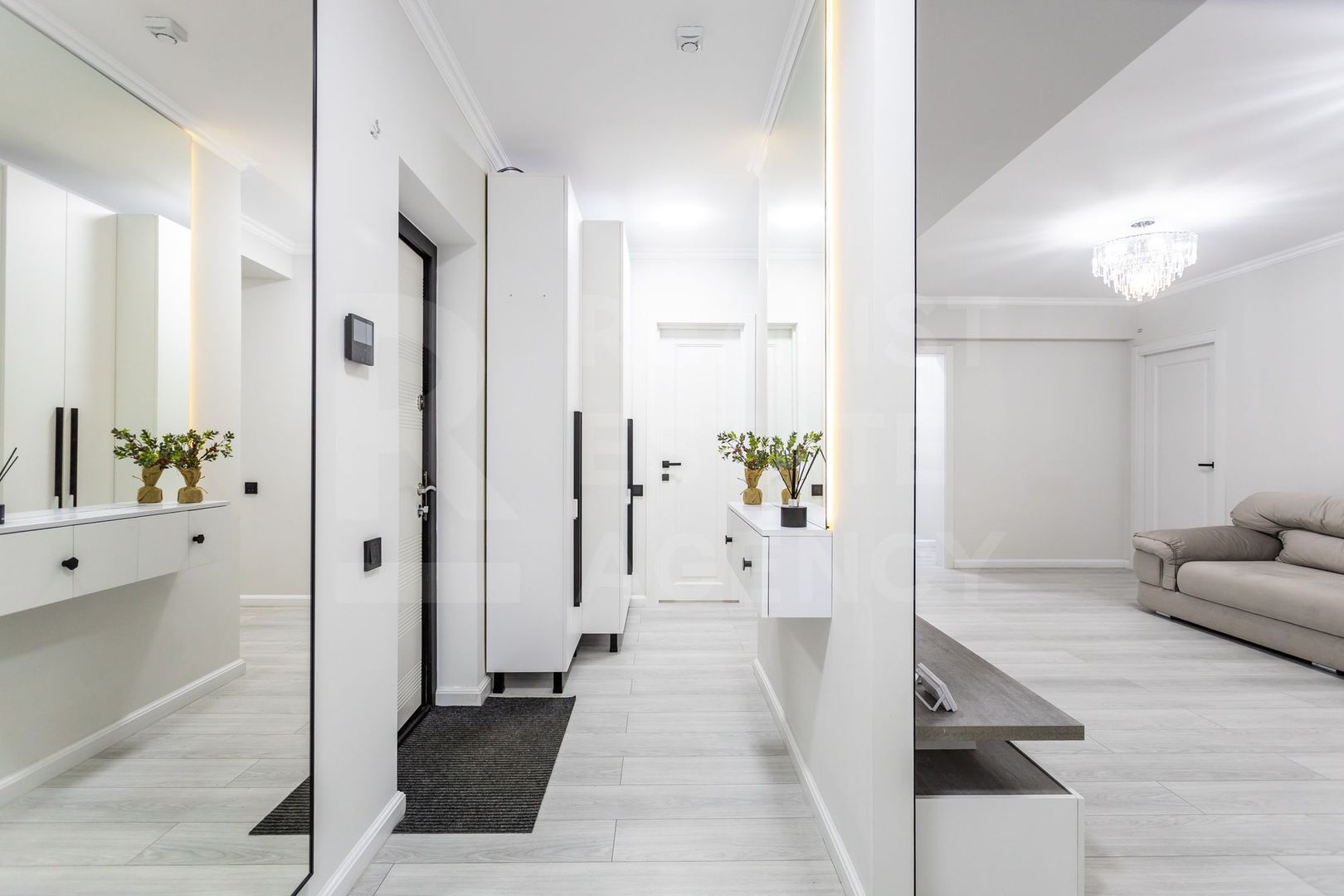 Vânzare , apartament, 3 camere, bd. Mircea cel Bătrân Ciocana - Poză 12