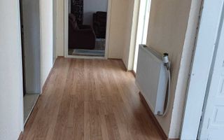 Casa individuala, zona centrala, poziționare excelentă, teren generos. - Poză 3