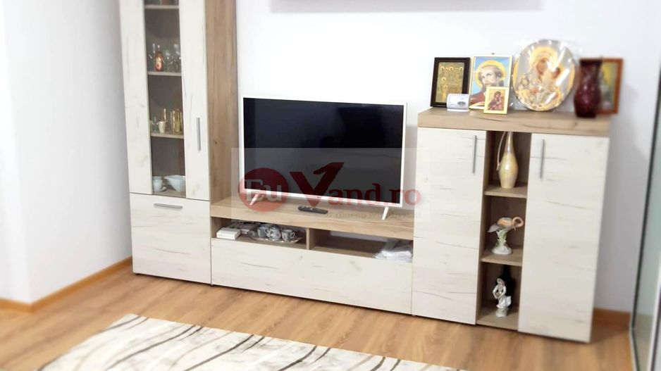 De inchiriat apartament cu 2 camere Micro 19, etaj 1, 330 euro - Poză 1