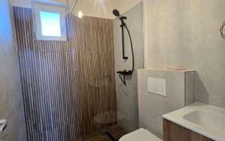 Casa individuala cu 4 camere in Mosnita Noua - Poză 19