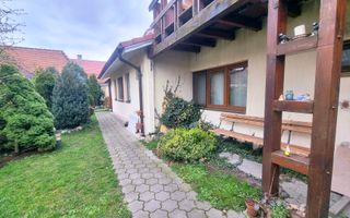 CASĂ DE VÂNZARE ÎN SIBIU ZONA PIAȚA CLUJ PRETABILĂ 2 FAMILII - Poză 2