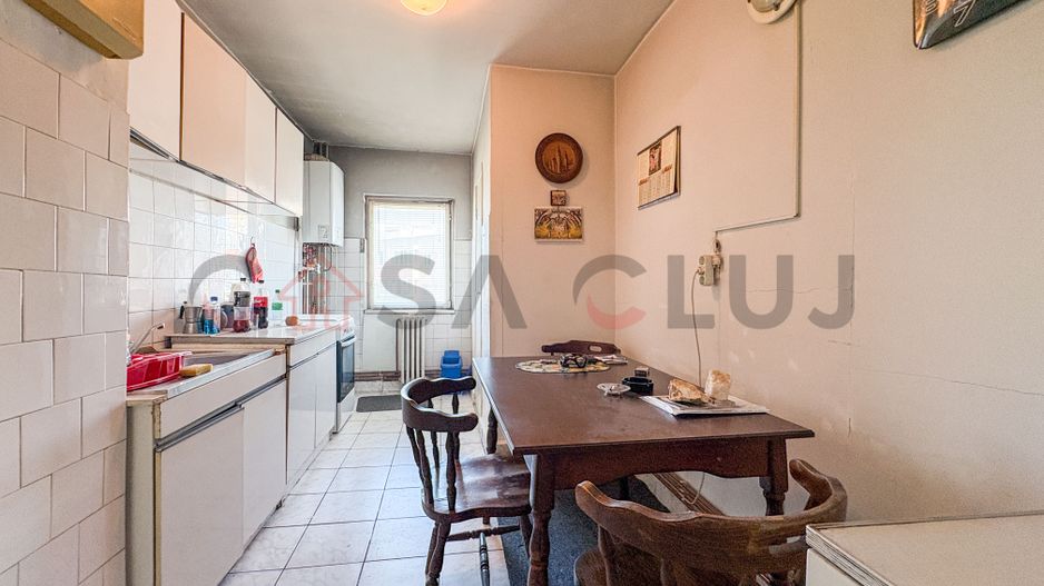 4 camere decomandate, etaj intermediar Piata Ion Mester - Poză 9