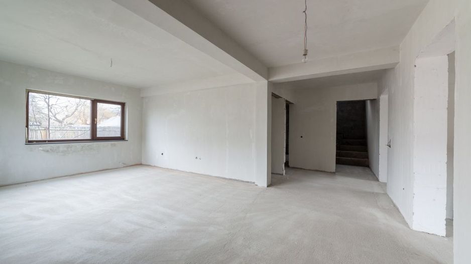 Casa sptioasa cu potential real in Maracineni la 5 pasi de Pitesti-Arges! - Poză 6