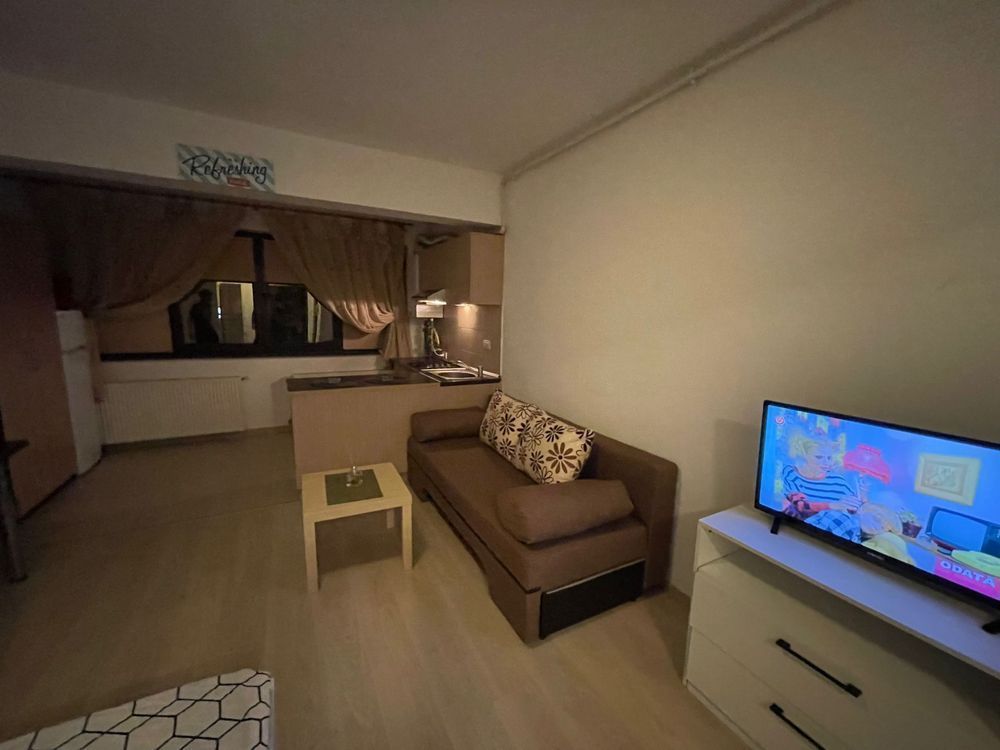 Vand garsoniera mobilata - Poză 1