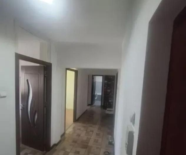 Centru Civic , 3 camere, decomandate, 77mp, 125000Euro - Poză 3