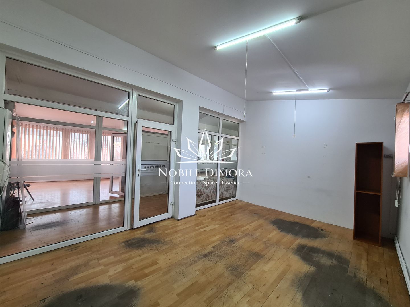 SAD - Spatiu comercial de 145 mp pe Bulevardul Cetatii - Poză 8