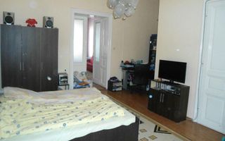 Apartament 5 camere zona Sinaia - cladire istorica - Poză 4