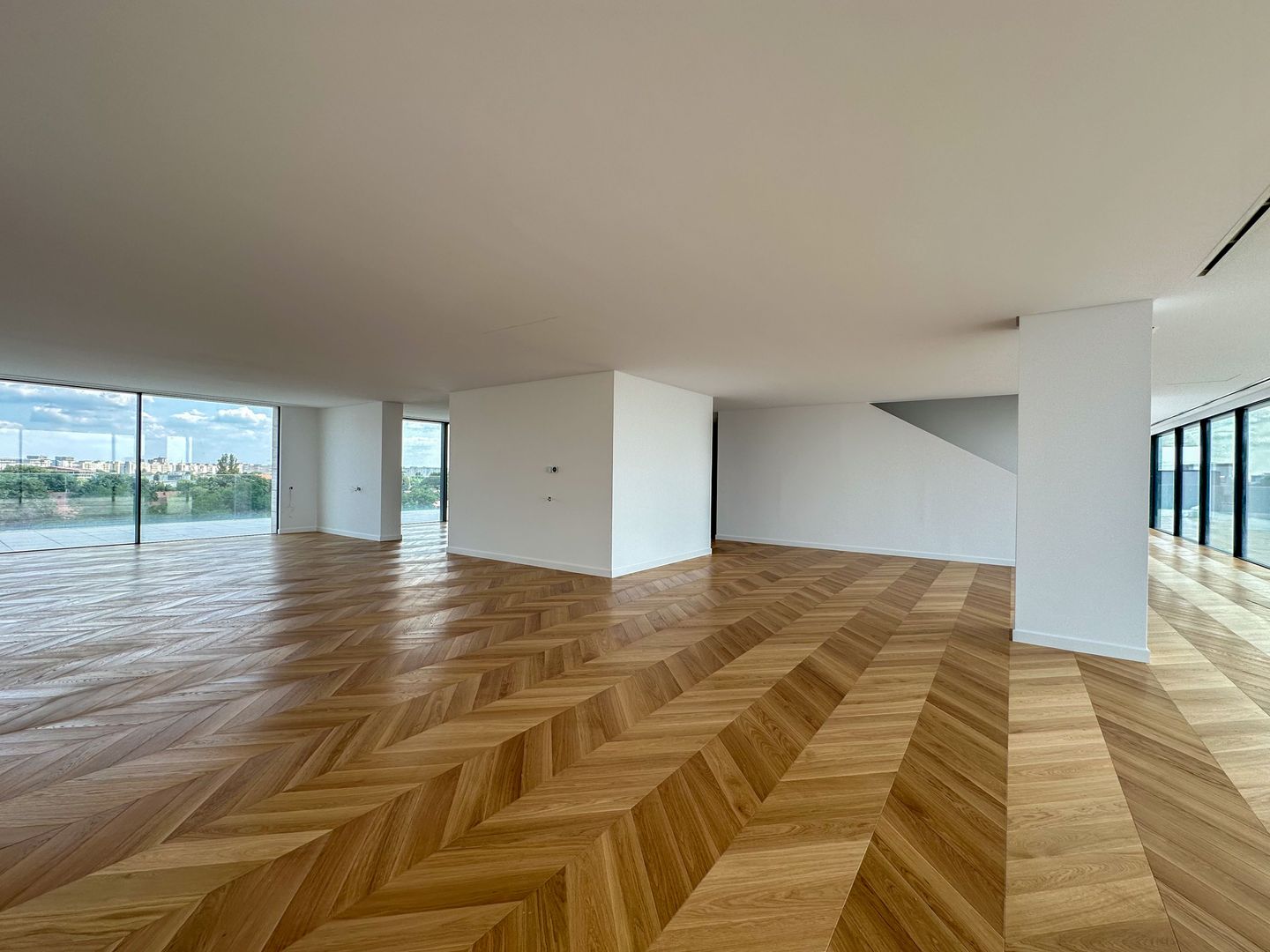 Duplex penthouse Rahmaninov 1000 mp utili si terasa panoramica 400 mp - Poză 4