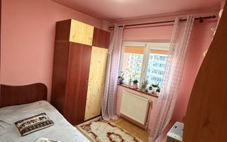 Apartament 4 camere 75 mp cu  balcon si pivnita pe b-dul Mihai Viteazu - Poză 5