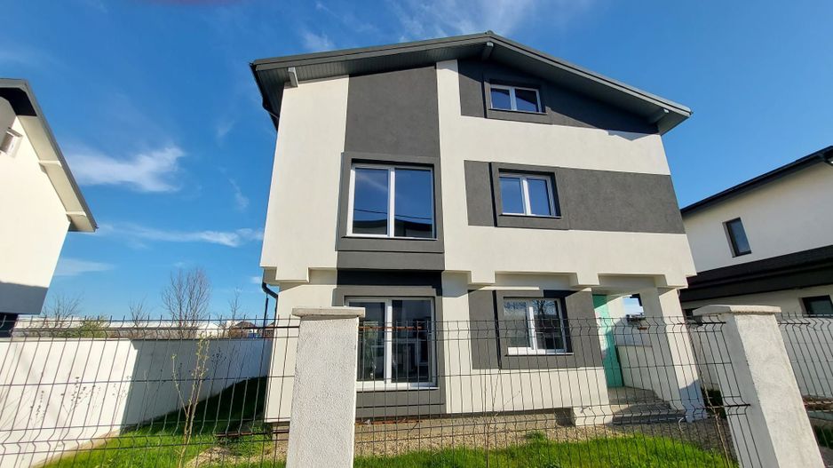 VILĂ SPAȚIOASĂ 2025 | 200 m de Sector 1 | Poziție Deosebită Mogoșoaia - Poză 1