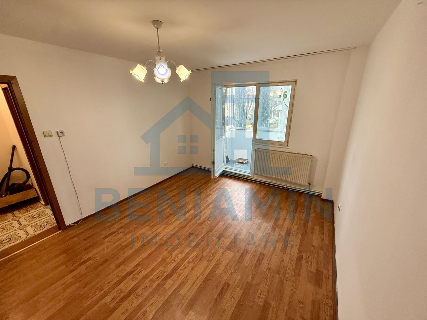 2 camere - etaj 2 - 40mp - centrala termica - Saturn - Astra - Poză 2