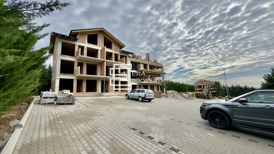 Apartament 2 camere + gradina 50 mp, la cheie , Cristian - Poză 1