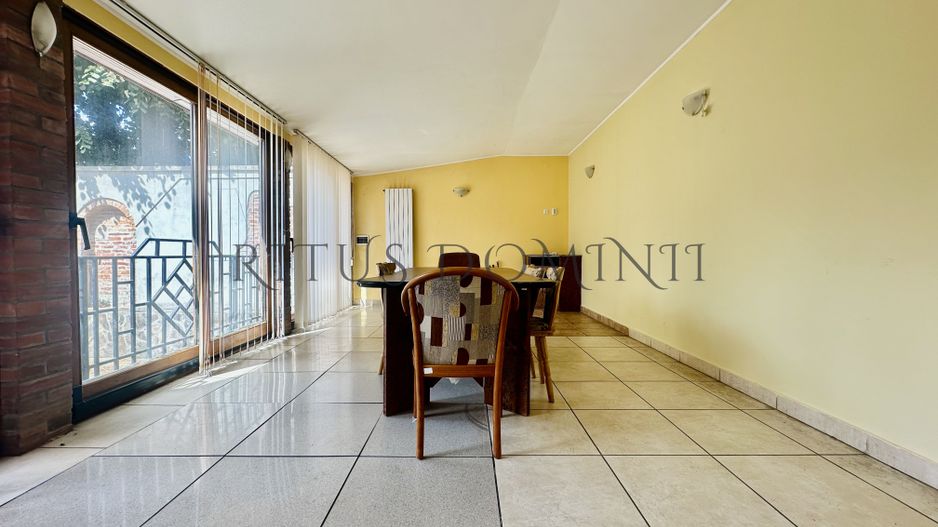 Casa de Închiriat Ultracentrala, 12 Camere, 10 Bai, 6 Parcari - Poză 5