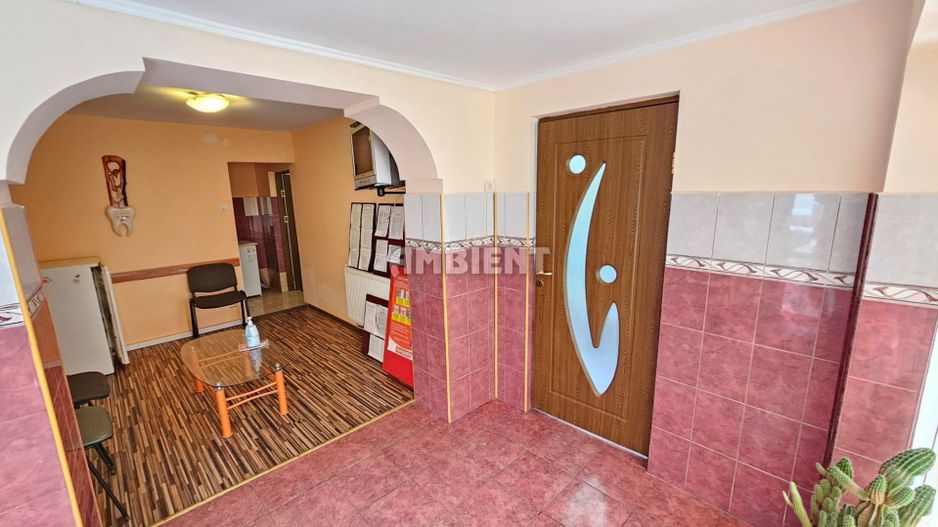 SPAȚIU COMERCIAL - Apartament 2 camere, PARTER, zona CENTRU; - Poză 2