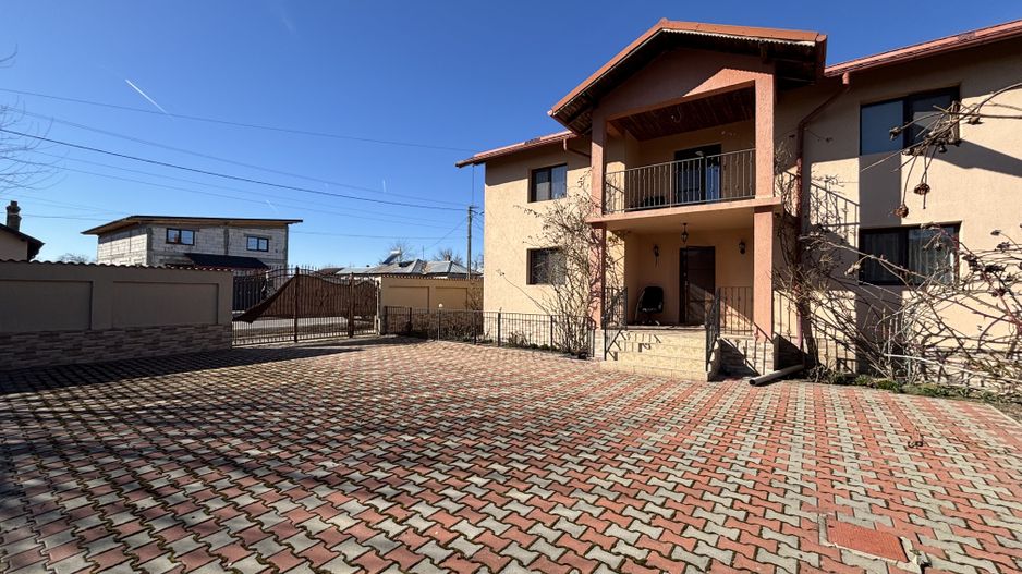 VILĂ MODERNĂ P+1 169 MP UTILI, CURTE GENEROASĂ 768 MP, IN APROPIERE DE BUCURESTI - Poză 2