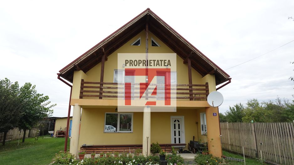 Casa de vanzare in Catalina - Poză 1