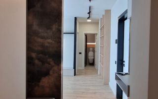 Apartament lux 80 mp utili 3 camere 2 bai si parcare subterana - Poză 13